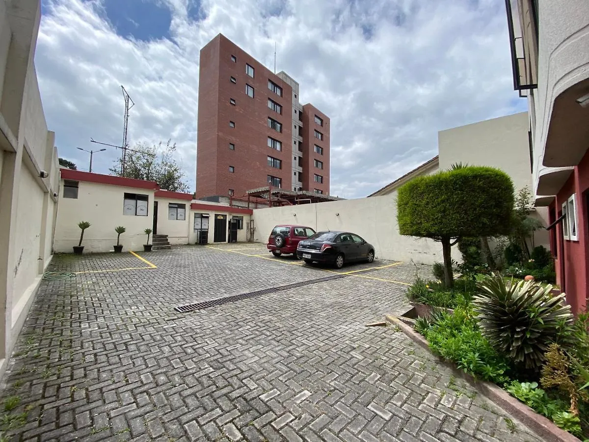 Hostal De La Mancha Quito 4*,  Ecuador