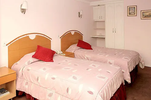 Hostal De La Mancha Quito Hotel