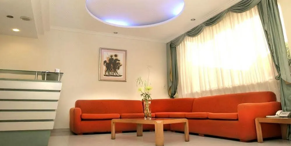 Hostal De La Mancha Quito 4*,