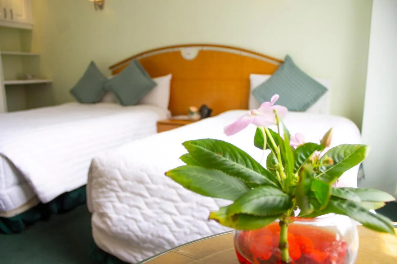 Hostal De La Mancha Quito 4*,  Ecuador