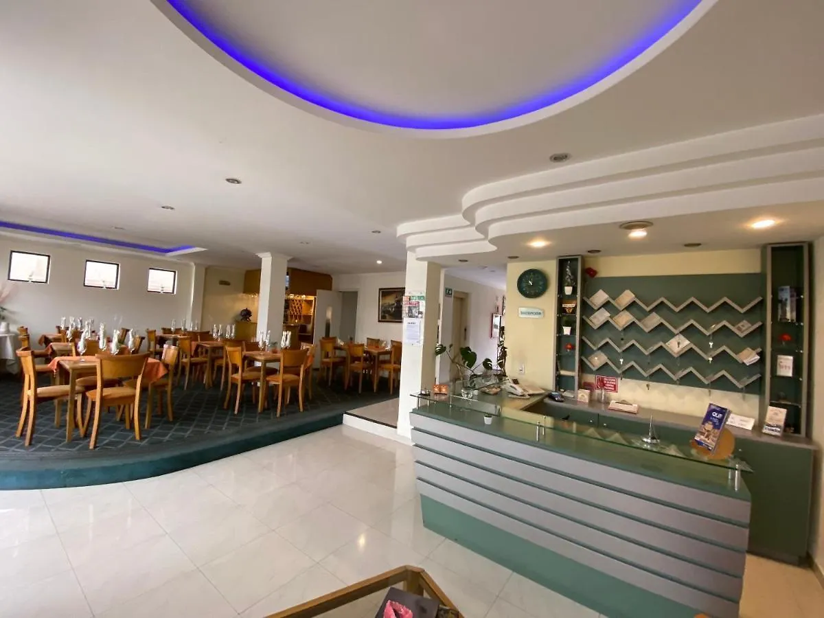 Hostal De La Mancha Quito 4*,