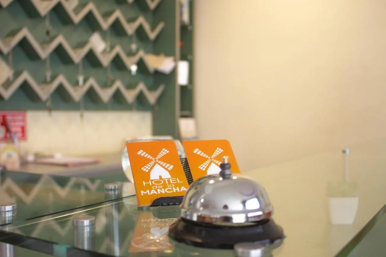 Hostal De La Mancha Quito 4*,